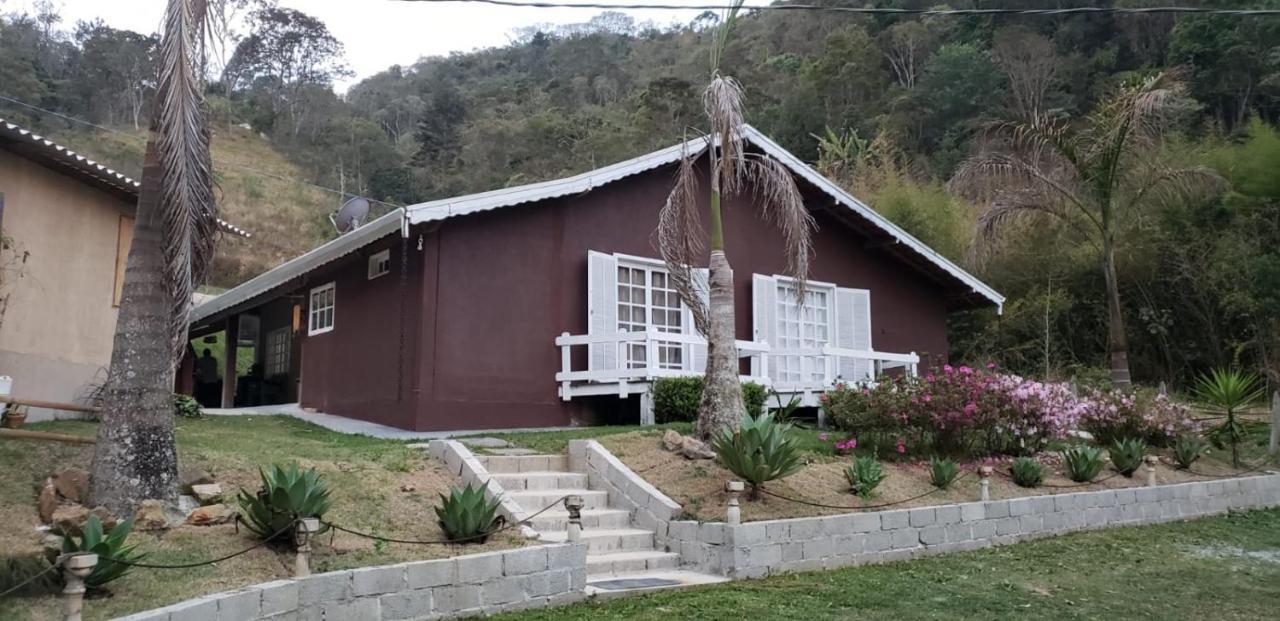 فيلا Casa Grande Da Montanha - Sitio Pasangas Santo Antônio do Pinhal المظهر الخارجي الصورة